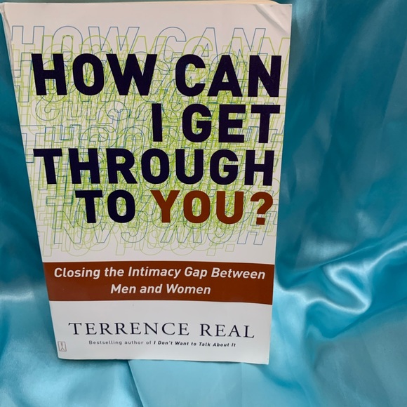 Books - Picture 5 of 8